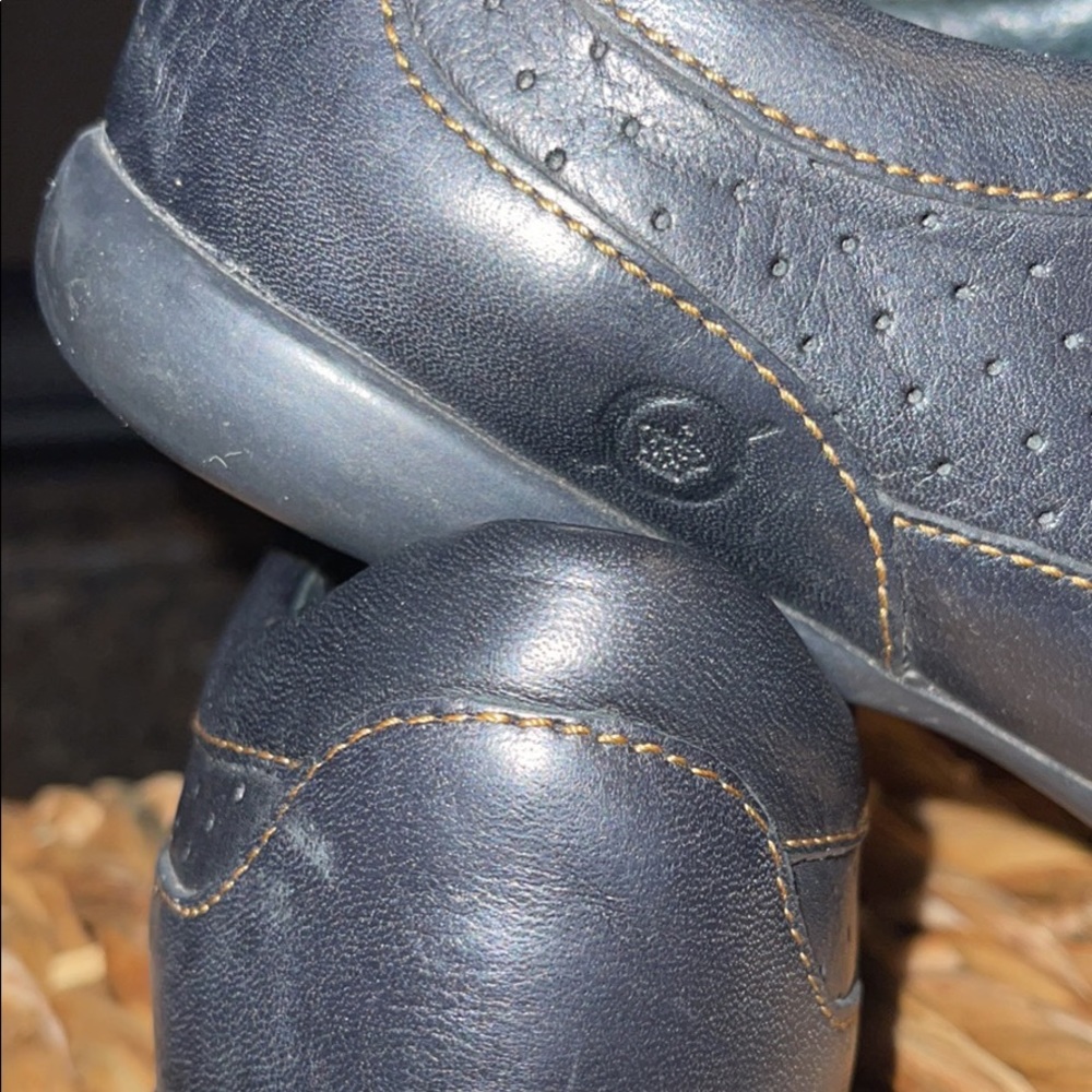 Born 7.5 Shoes - Picture 2 of 4